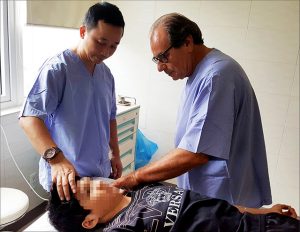 Le Thua Trung Hau và benh nhan