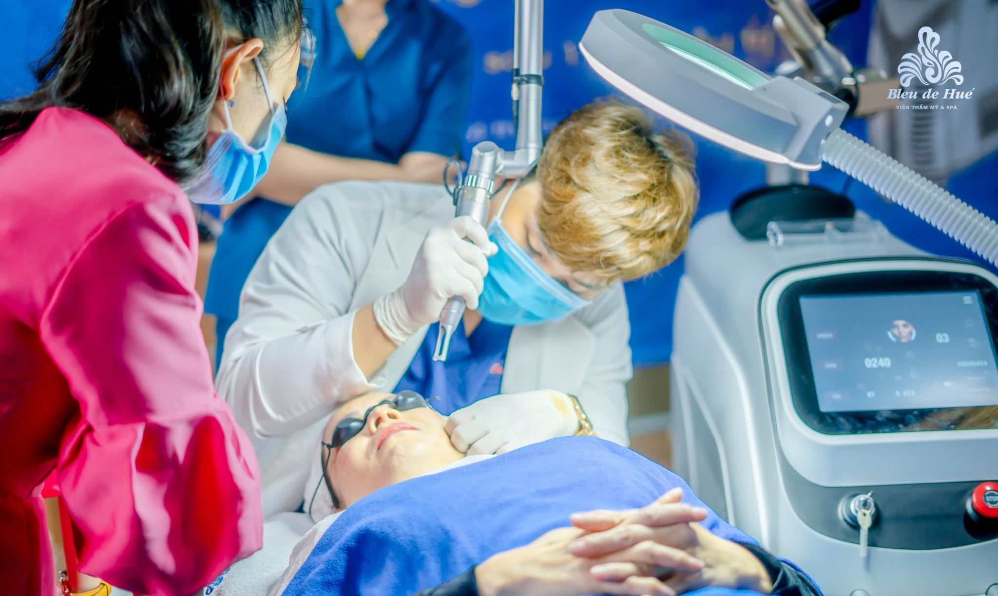 Thẩm mỹ bằng công nghệ Laser 2 AlphaTech Laser