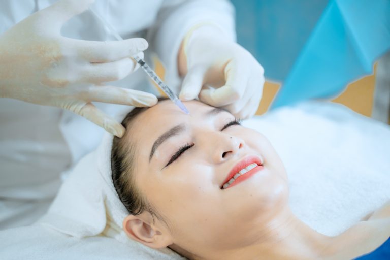 Kỳ 3: Thâm nhập spa chui: Tiêm filler tại phòng khách, cam kết miệng 4 HOLOo 3