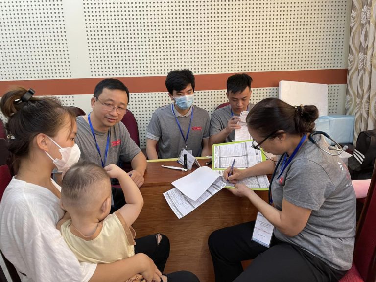 Hành trình tìm lại nụ cười cho trẻ em 1 Bác sĩ Hậu và Chương trình Phẫu thuật nụ cười tại Thái Nguyên