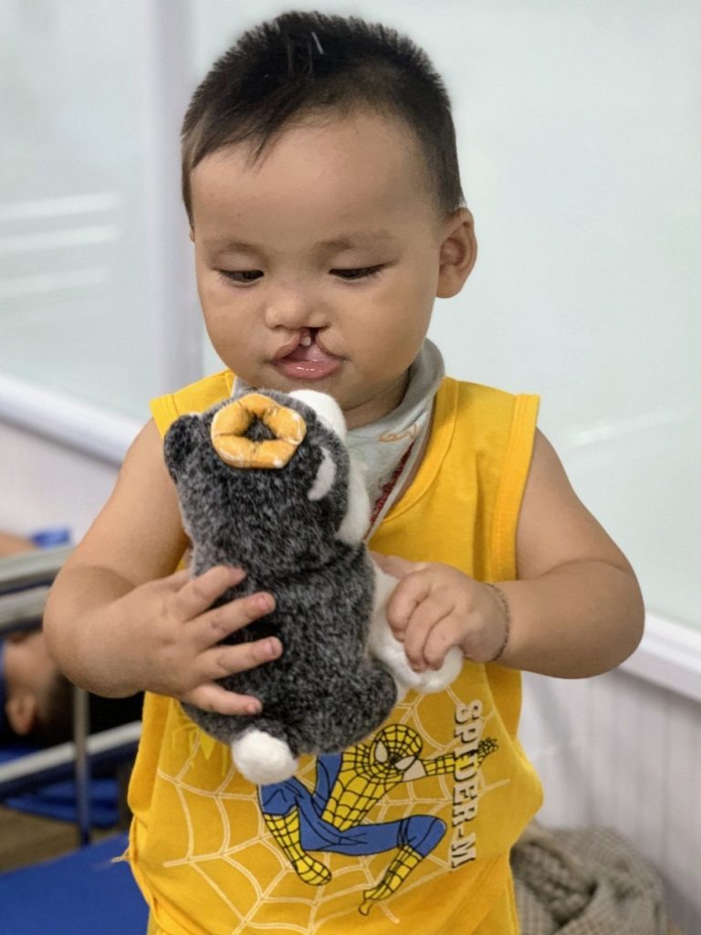 Em be Thai Nguyen