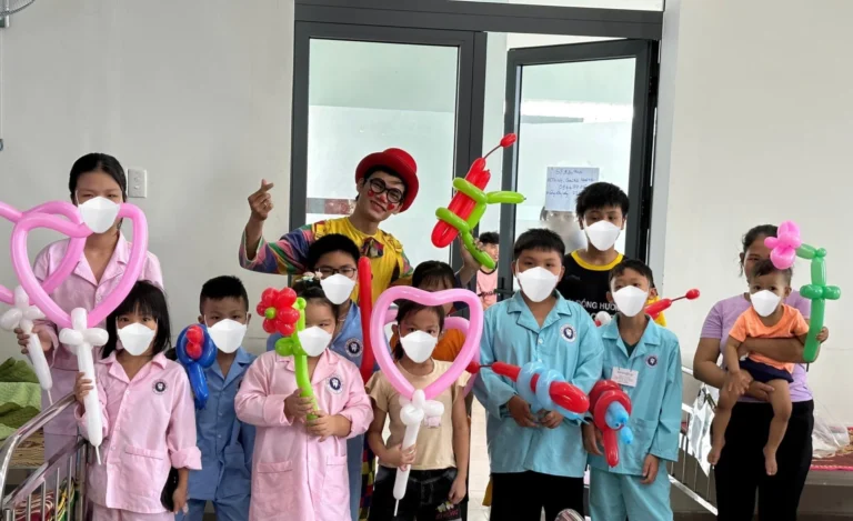 Bản tin: Mang lại niềm vui cho nhiều bệnh nhân dị tật bẩm sinh của Đài TRT ngày 24/8/2023 9 Các bệnh nhân nhí của Chương trình Phẫu thuật Nụ cười tháng 8-2023 tại TP. Huế