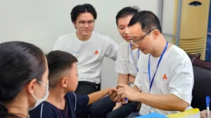 Tiến sĩ Hậu tham gia Chương trình Phẫu thuật Nụ cười của Tổ chức Operation Smile Vietnam T8-24