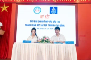 Viện Thẩm mỹ Blue de Hue' hợp tác đào tạo với Trường Cao đẳng Y tế Huế